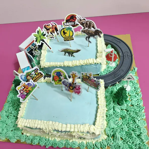 Themed party cake Flora's Cakes Mumbai