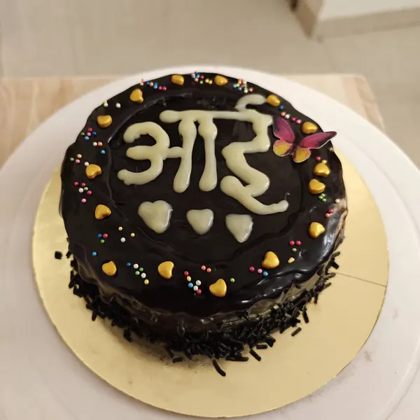 Fresh homemade birthday cake Borivali